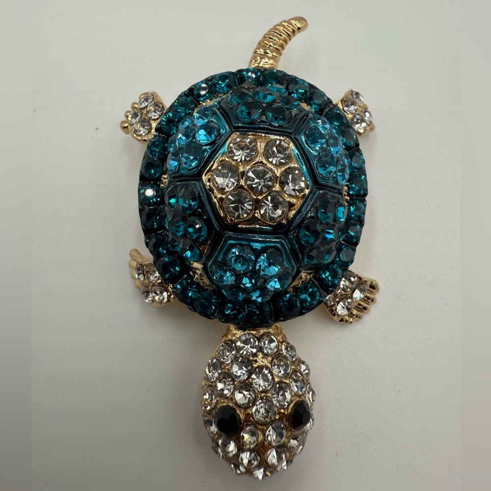 Elegant Gold and Blue Turtle Pendant/Brooch